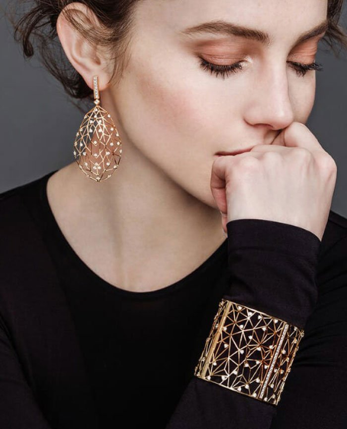 Gold Chain Detail